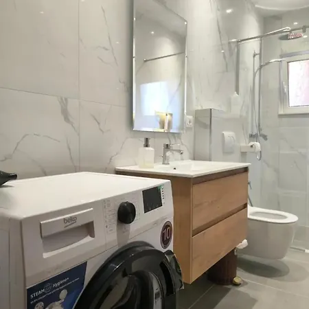 Lovely 1 1 Ap In Myslym Shyri Apartmán