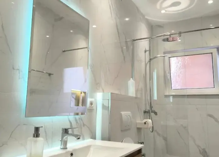 Lovely 1 1 Ap In Myslym Shyri Apartmán *