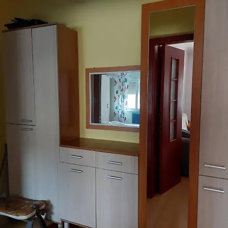 Lovely 1 1 Ap In Myslym Shyri * تيرانا